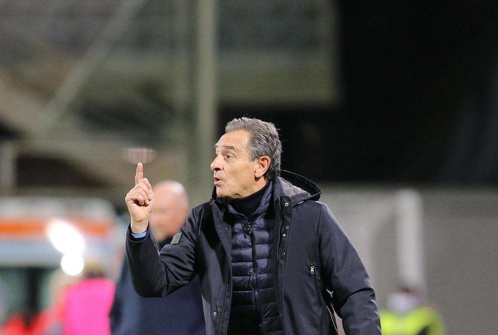 Prandelli commosso alla camera ardente di Rossi: "Non ho parole"