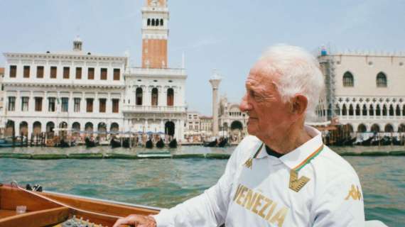 UFFICIALE, PRESENTATA LA SECONDA MAGLIA DEL VENEZIA PER LA STAGIONE 23/24