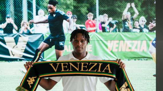 UFFICIALE - Okoro firma il suo primo contratto da professionista