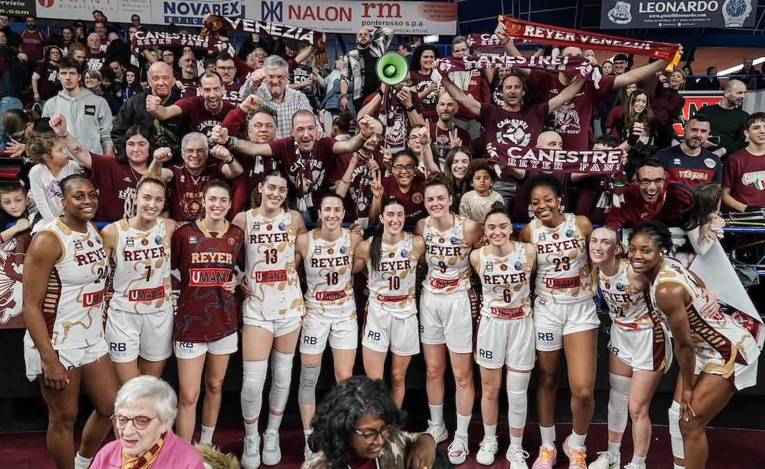 La Reyer scrive la storia battendo Schio 62-51: alle Final Six di Eurolega affronterà Girona