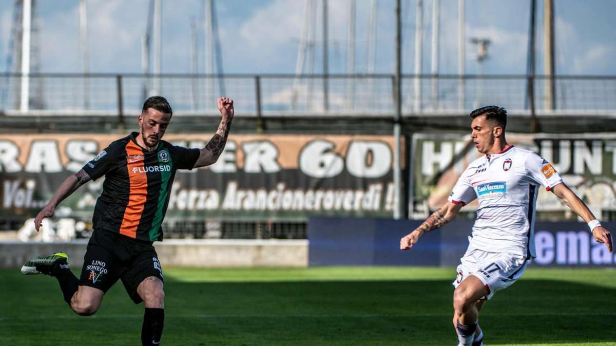 Firenze ko, colpo fortuito in allenamento e fuori dai convocati