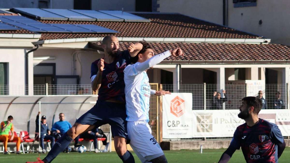 Decide Sosa allo scadere dal dischetto: la Virtus batte 2-1 a domicilio il Francavilla in Sinni