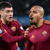 Napoli-Roma 2-2 - La doppietta di Malen non basta, i giallorossi escono dal Maradona con un pareggio