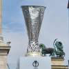 La coppa dell'Europa League esposta al Fan Festival dell'UEFA. FOTO! VIDEO!