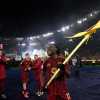 Koné festeggia sotto alla Sud con la bandierina del calcio d'angolo. FOTO!