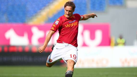 Totti sostiene la Women Help Foundation