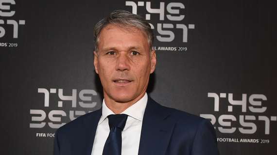  Van Basten su Rensch: "Facile sostituirlo, non all'altezza dell'Ajax"