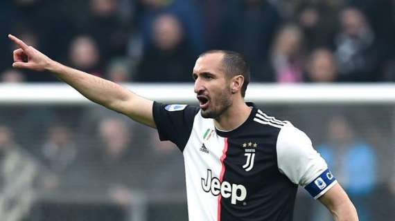 Juventus, Chiellini: "Totti avrebbe potuto vincere il Pallone d'Oro. Lo hanno vinto Owen e Shevchenko..."