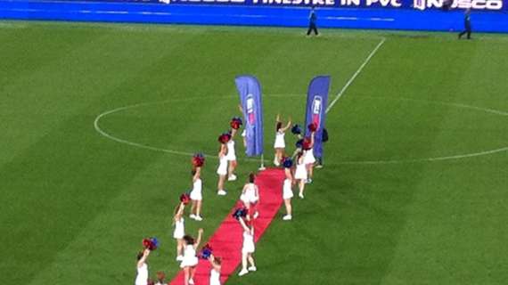 Cheerleaders all'Olimpico prima di Roma-Milan. FOTO!