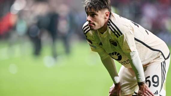 Polonia, lieve infortunio per Zalewski. L'esterno non dovrebbe essere in dubbio per Euro 2024