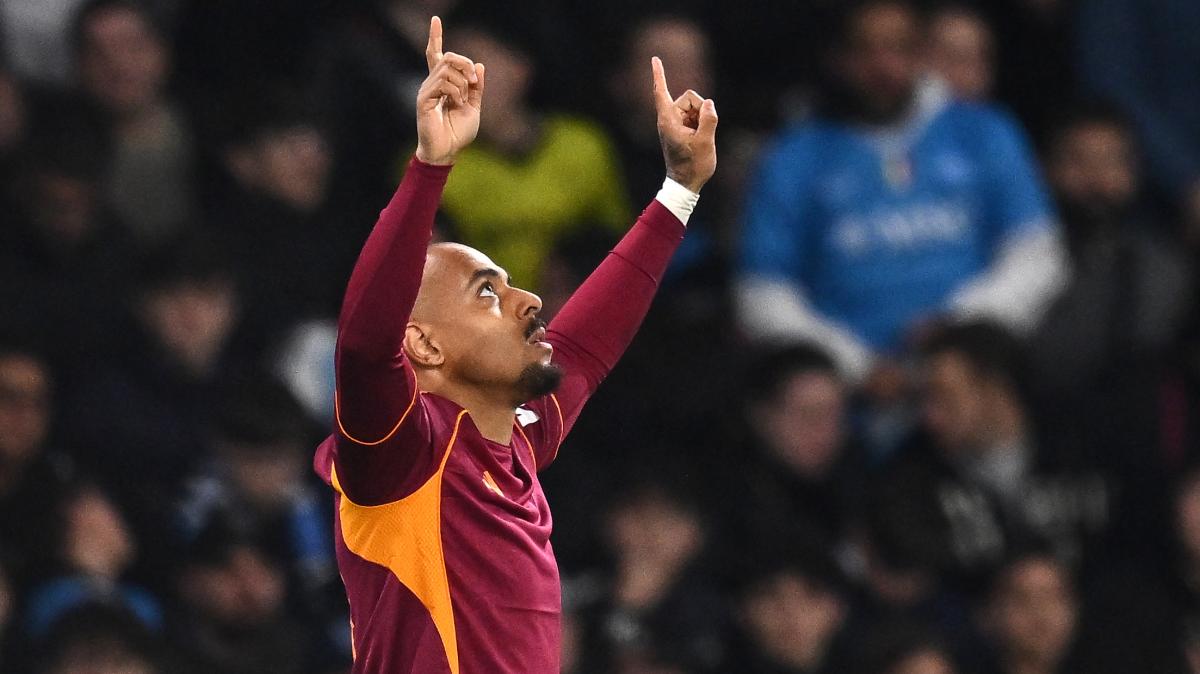 Napoli-Roma 0-1 - Malen fa tutto da solo, ma questa volta non trova la porta