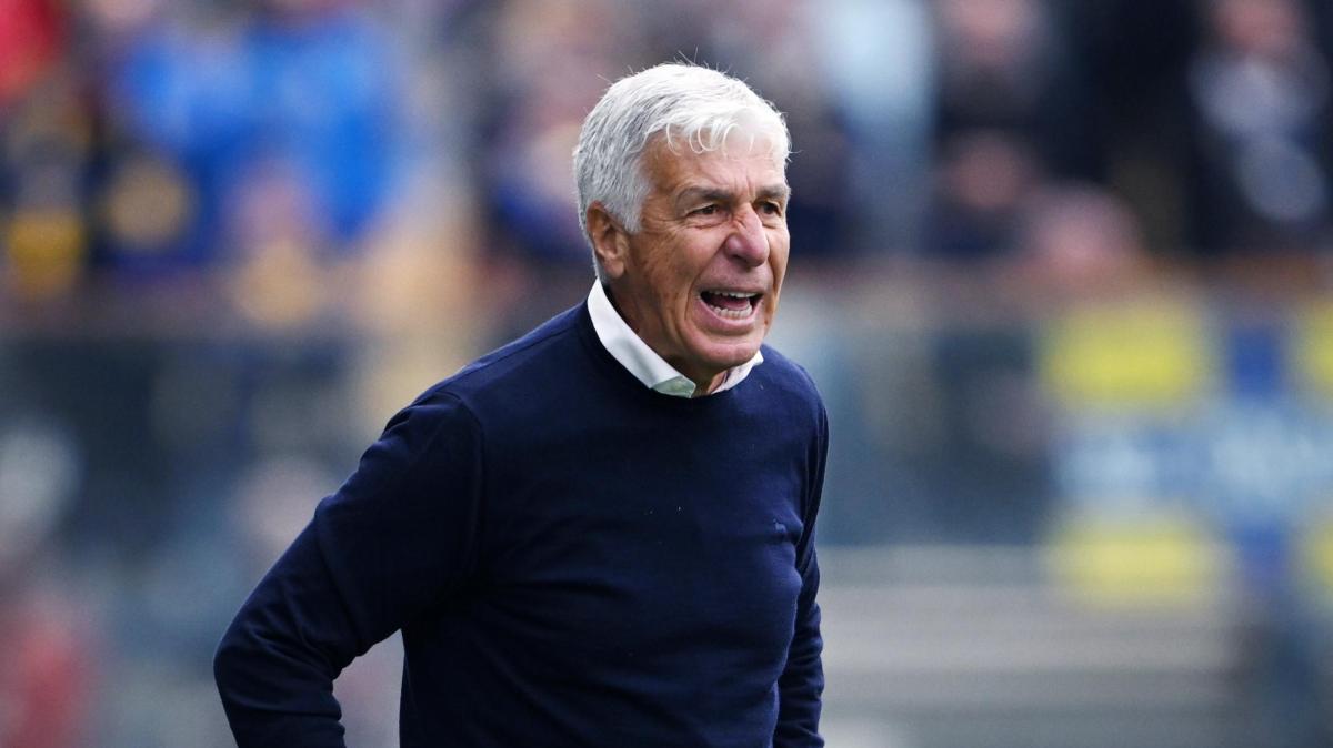 Gasperini si volta: non guarda il rigore decisivo di Malen