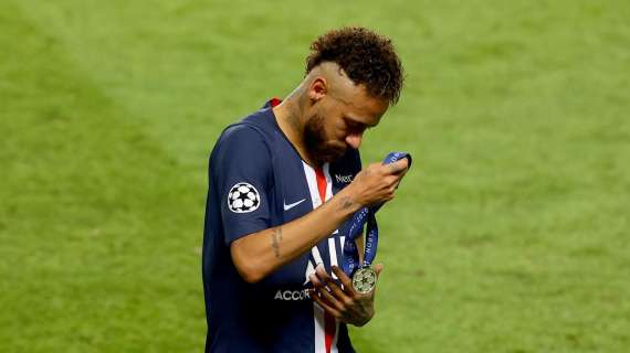 Paris Saint-Germain, Neymar è costato quasi mezzo miliardo