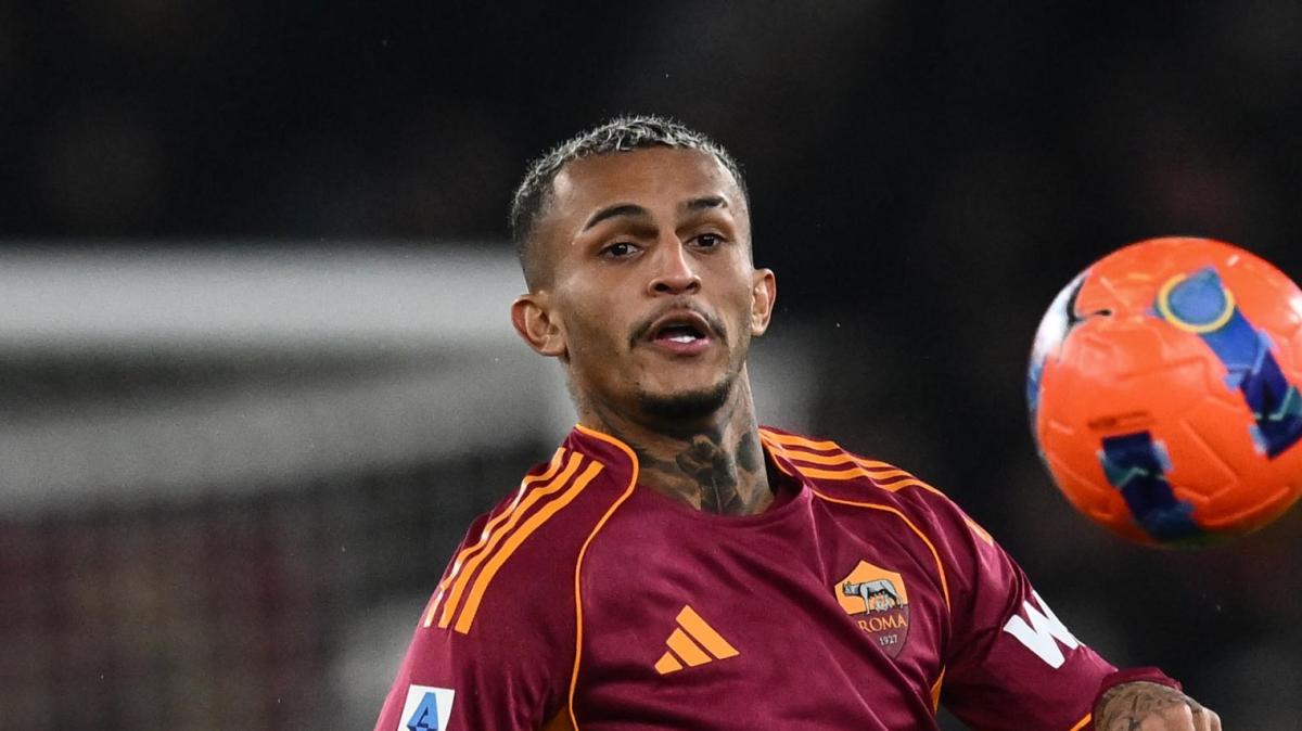 Wesley: "Vogliamo dimostrare ai tifosi che possiamo andare avanti in Europa League"