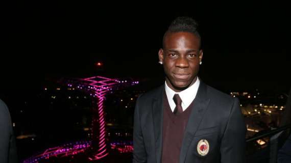 Twitter, Balotelli: "Dai ragazzi per questa sera"