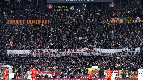 Striscione della Curva Sud per Pellegrini: "Chi tocca il nostro capitano ha contro tutti i romanisti". E poi: "Un romanista non resta mai solo". FOTO!