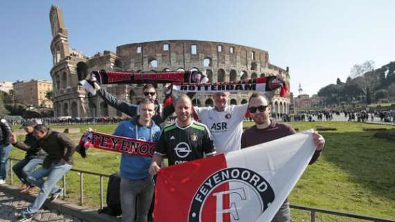 Twitter Feyenoord - Tifosi olandesi al Colosseo. FOTO!