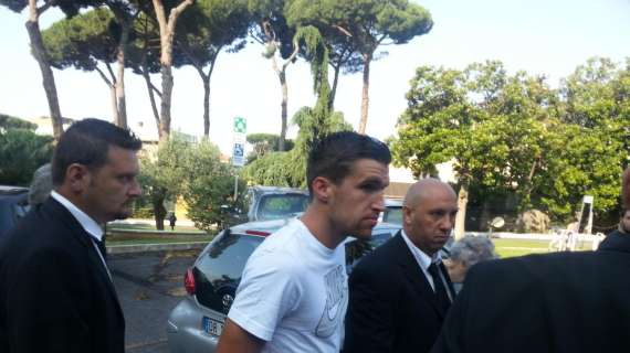 Strootman: "Entusiasta di poter giocare con la Roma, ho firmato per 5 anni"