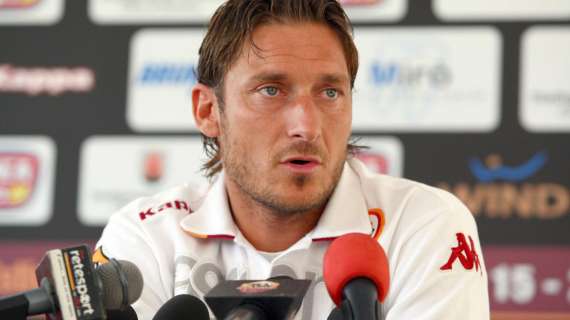 Totti: "Avevo pensato di smettere ma la passione mi ha fatto cambiare idea" VIDEO!