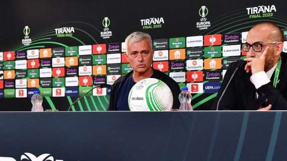 ARENA KOMBËTARE - Mourinho: "Con il Feyenoord per scrivere la vera storia, cioè vincere la finale. Mkhitaryan mi ha detto che sta bene ed è a disposizione per giocare"