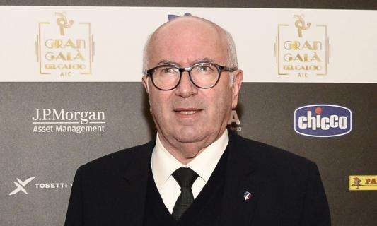 Tavecchio: "La FIGC avrà gli strumenti per riconoscere i meriti di Totti"