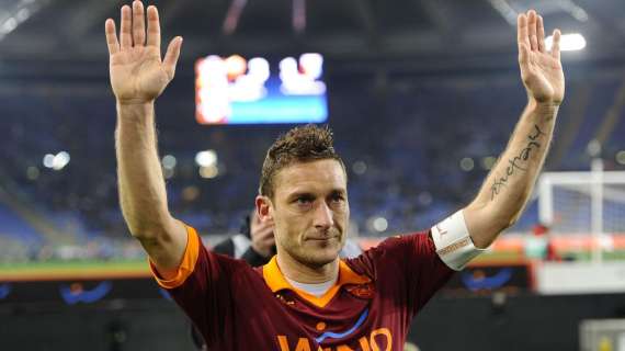 Il Milan onora Francesco Totti: "E' un grande campione"