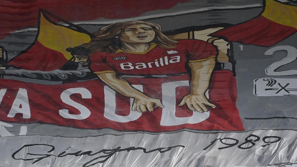 De Falchi, torna a splendere a Torre Maura il murale in sua memoria