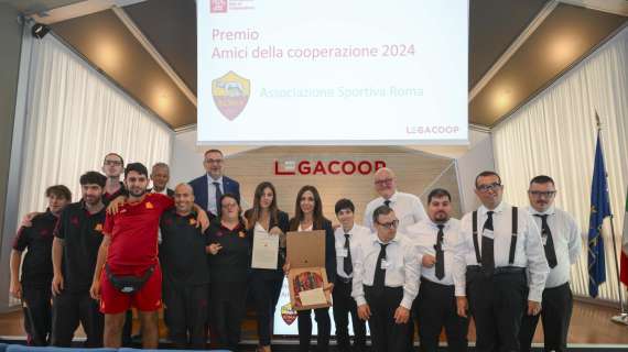 L'AS Roma riceve il premio "Amici della cooperazione". FOTO!