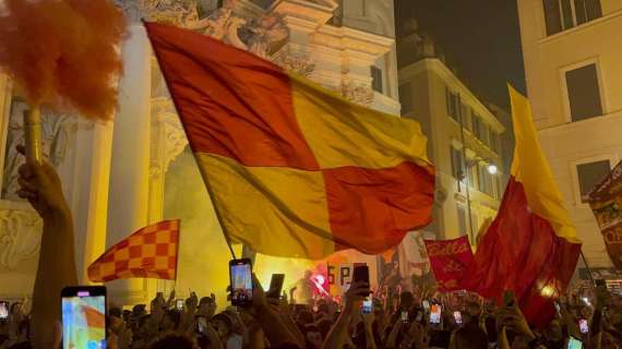 La festa per i 97 anni della Roma, chiusa Via del Corso. FOTO! VIDEO!