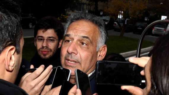 Accadde oggi - Duro striscione contro Pallotta. Confermate le 3 giornate a Destro. Pallotta: "Sarà DiBenedetto a decidere"