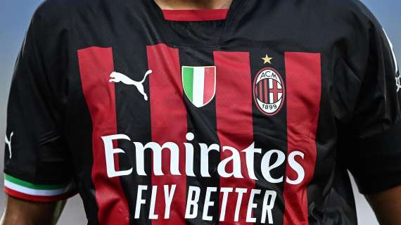 Milan, Emirates ancora sulle maglie rossonere: domani la firma del rinnovo dell'accordo