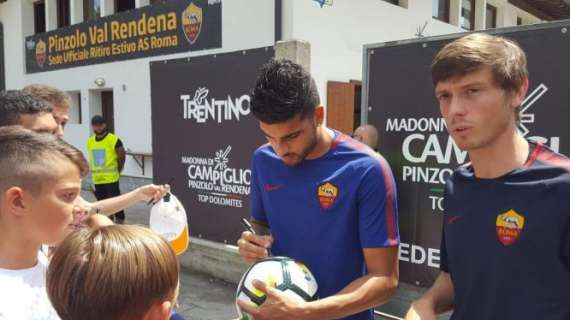 PINZOLO - Di Francesco, Emerson e Vainqueur firmano autografi dopo l'allenamento. FOTO! VIDEO!