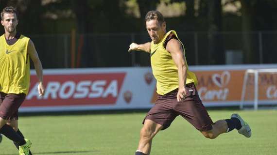 TRIGORIA - Sessione tattica. Personalizzato per Strootman. FOTO!