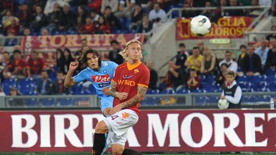 Roma-Napoli 2-2 - Termina il match, i giallorossi bloccano gli azzurri. Totti a fine gara sotto la Sud. FOTO!