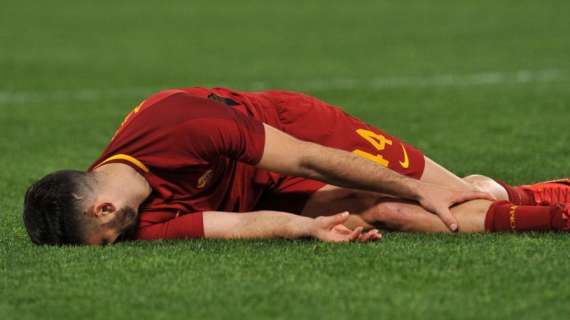 Sospetto stiramento muscolare per Manolas, domani gli accertamenti