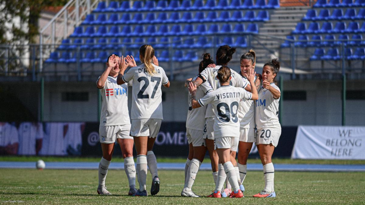 Serie A Femminile, multa clamorosa alla Lazio: niente acqua calda per gli arbitri