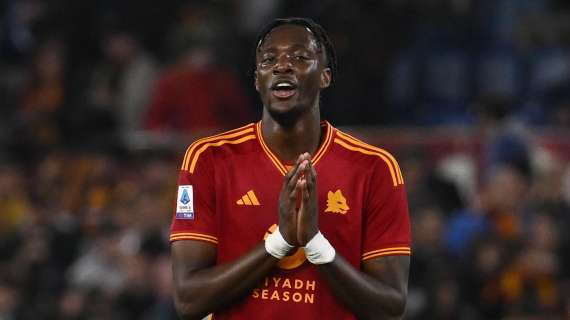 Calciomercato Roma - Abraham ai tifosi del Besiktas: "Ciao aquile nere, sto arrivando"