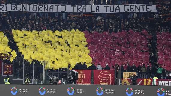 Roma-Lecce, la Curva Sud omaggia il proprio allenatore: "Fino alla morte con Ranieri"