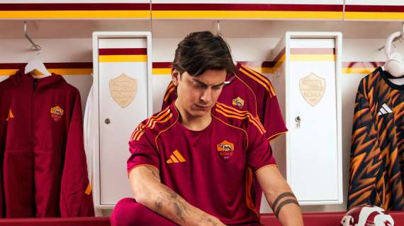 Svelati nuovi dettagli della maglia home: nomi e numeri arancioni. VIDEO!