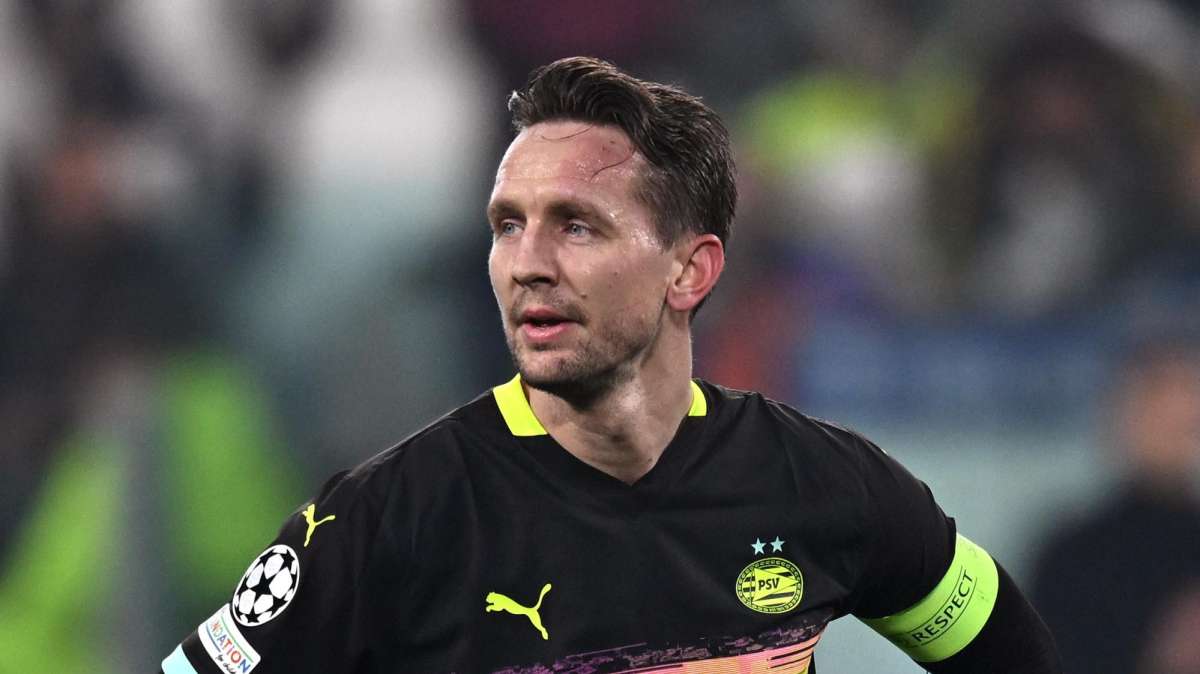 Il Porto annuncia De Jong allo stadio, a sorpresa: "Ammettetelo, non ve lo aspettavate"