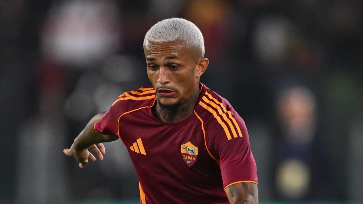 Brasile-Senegal - Wesley parte dalla panchina