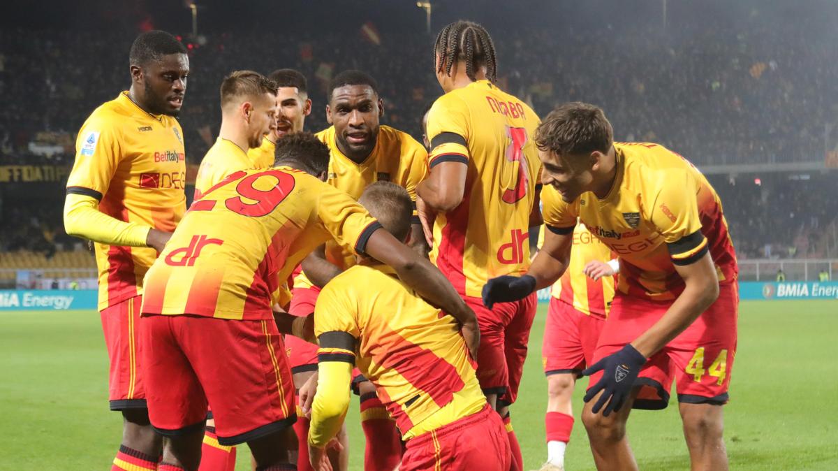 Lecce, Natale con allenamento al centro di Martignan