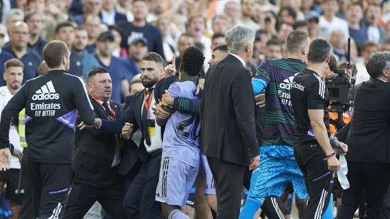 Valencia-Real Madrid, insulti razzisti a Vincius. Abraham in sua difesa: "Ti copriamo le spalle"