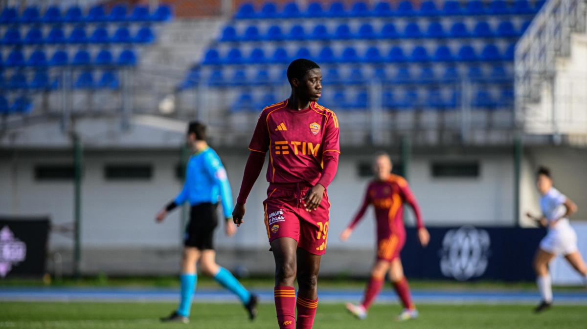 Roma Femminile, Oladipo: "Le mie compagne mi sono sempre state vicino. I tifosi ci fanno sempre sentire il loro affetto"