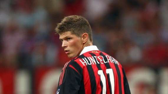 Ag. Huntelaar: "Nè Roma nè Juve, vuole giocare nel Milan"