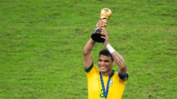 Ag. Thiago Silva: "Onorerà il suo contratto al PSG"