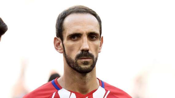 Atletico Madrid, lesione muscolare per Juanfran: rischia un mese di stop