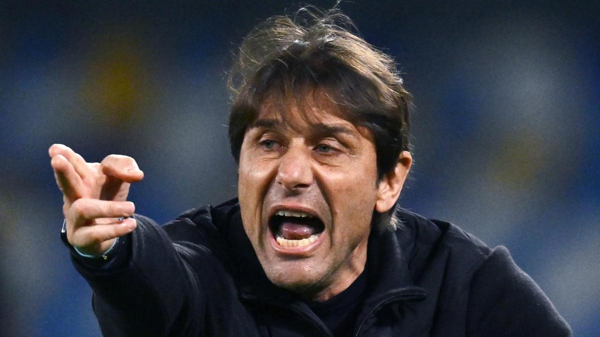 Napoli, Conte: "McTominay convive con questo problema tendineo tra gluteo e ischio, spero recuperi per martedì"