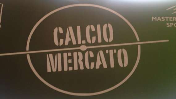 MERCATO - Inter, domani le visite mediche di Dumfries. Napoli, Insigne verso la permanenza senza rinnovo. Cagliari e Torino lavorano allo scambio Zaza-Simeone. PSG, Mbappé via nel 2022