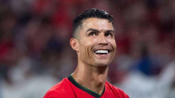 Cristiano Ronaldo apre un suo canale YouTube e invita tutti a iscriversi